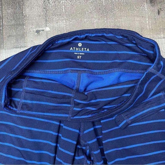 Athleta Blue Admiral Striped Chaturanga Small Tall Leggings - Picture 9 of 12